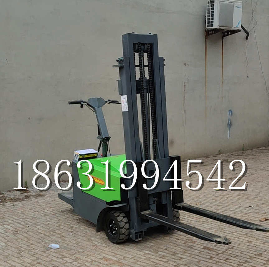 河源市优程全电动叉车插腿式堆高车液压装卸车1.5吨升高小型站驾式铲车